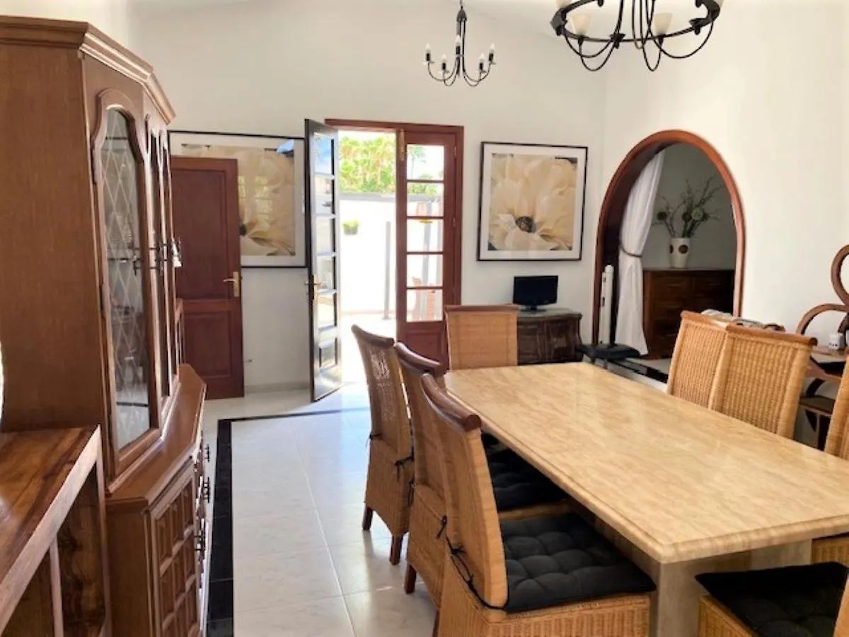 Villa Victoria Costa Teguise 0*,